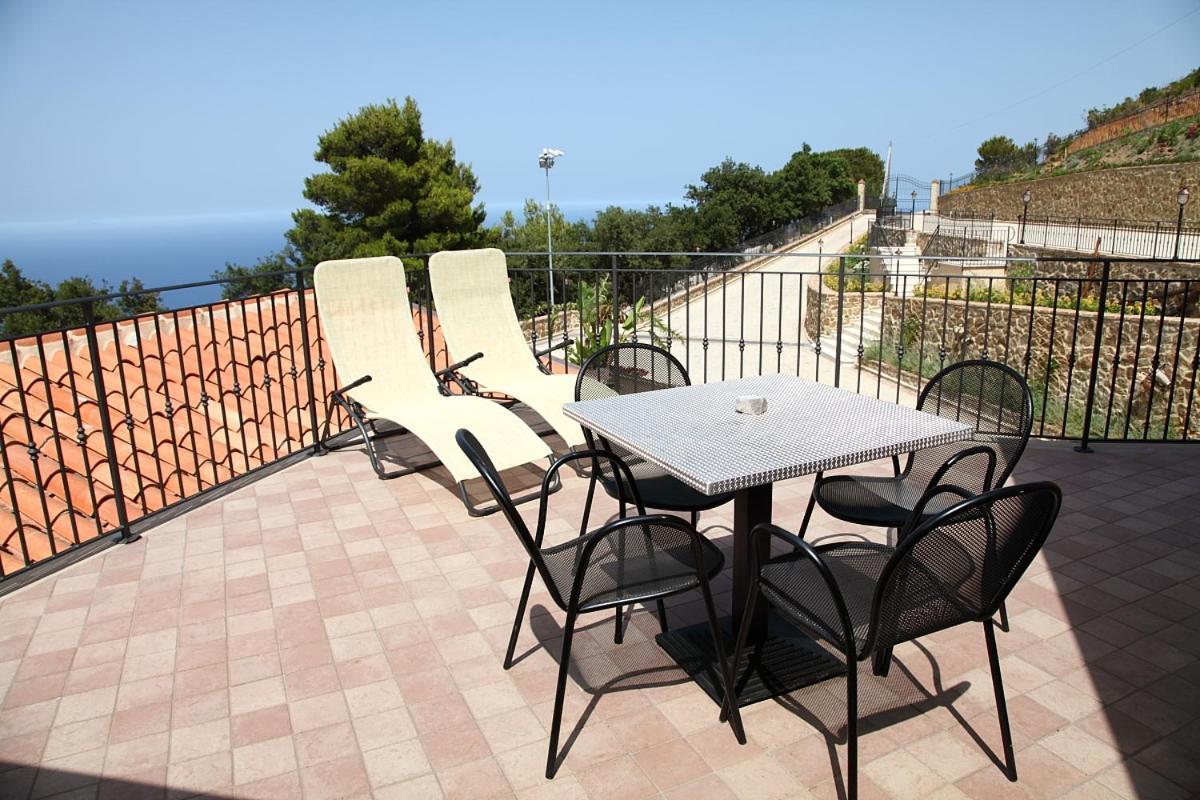 Sikelios Apartments Cefalù Exterior foto